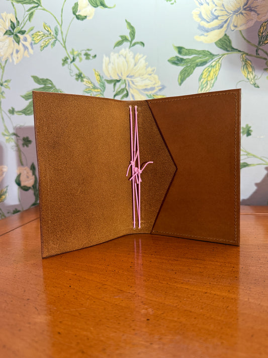 The Keeper (S) – A6 Bifold Refillable Journal with Pocket