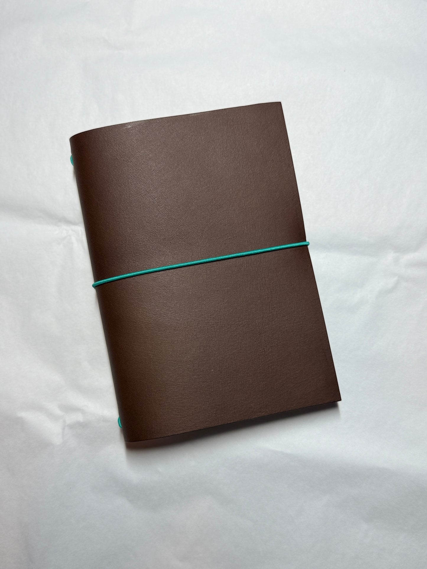 The Companion (S) – A6 Bifold Refillable Journal