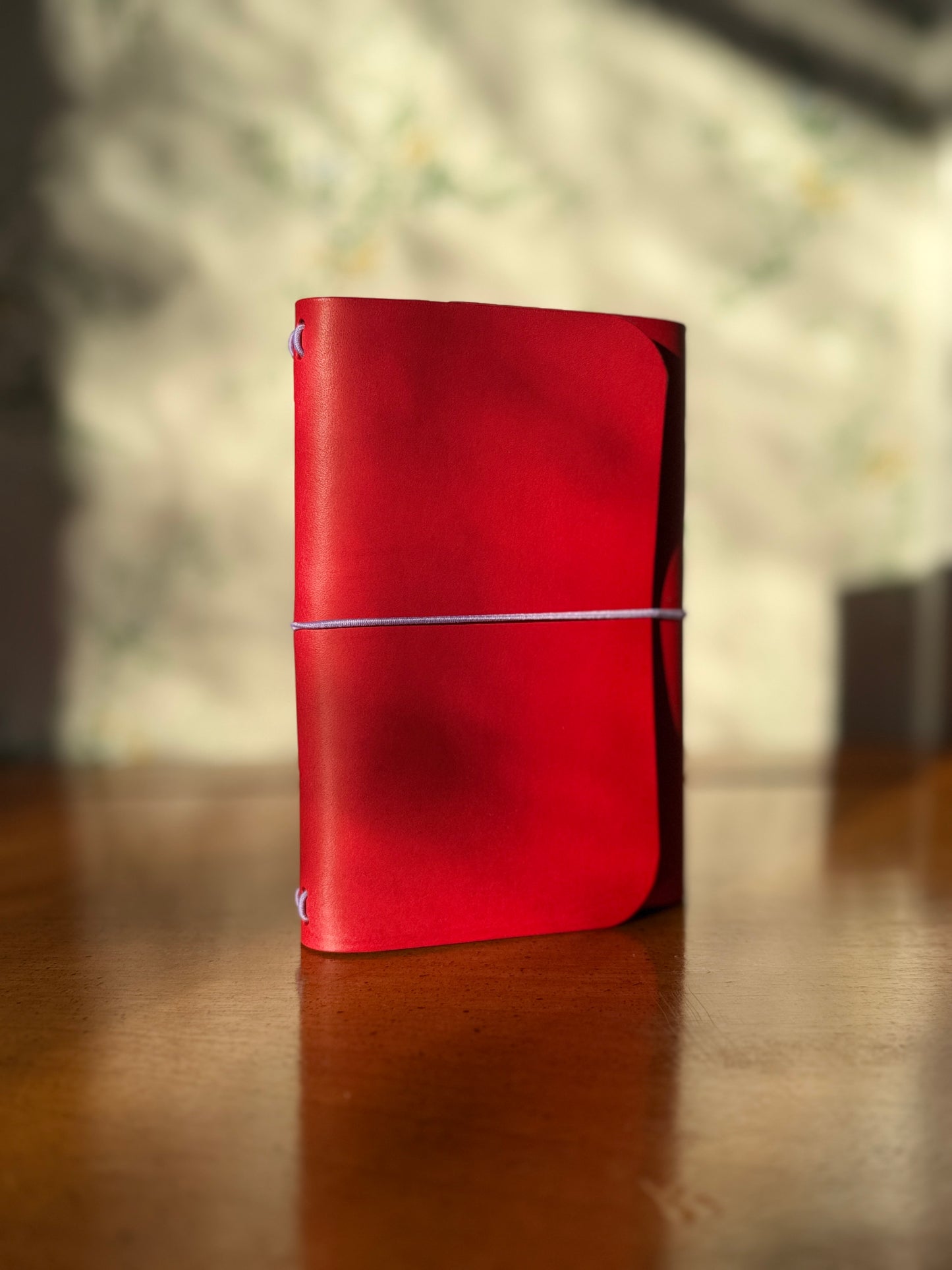 The Confidant (S) – A6 Trifold Refillable Journal