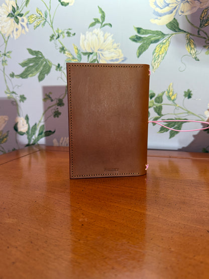 The Keeper (S) – A6 Bifold Refillable Journal with Pocket