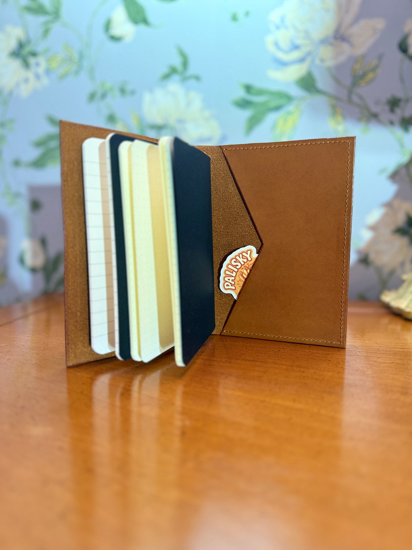 The Keeper (S) – A6 Bifold Refillable Journal with Pocket